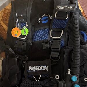 Sherwood Scuba Freedom BCD -women’s sm